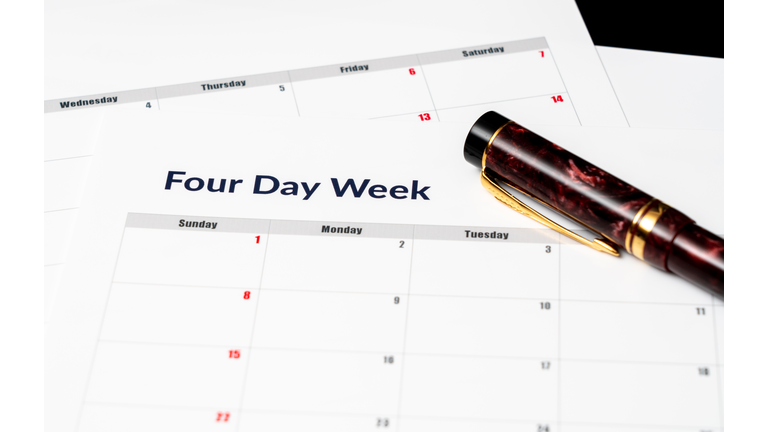 Calendar illustrating a four day working week with Fridays being a vacation day