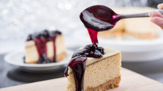 This Restaurant Serves The Best Cheesecake In California 