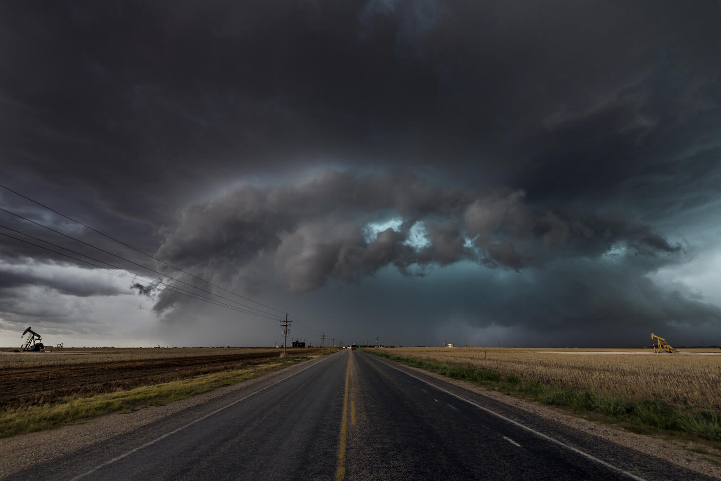 The Bear's Cage, Tornado cloud over Texas.