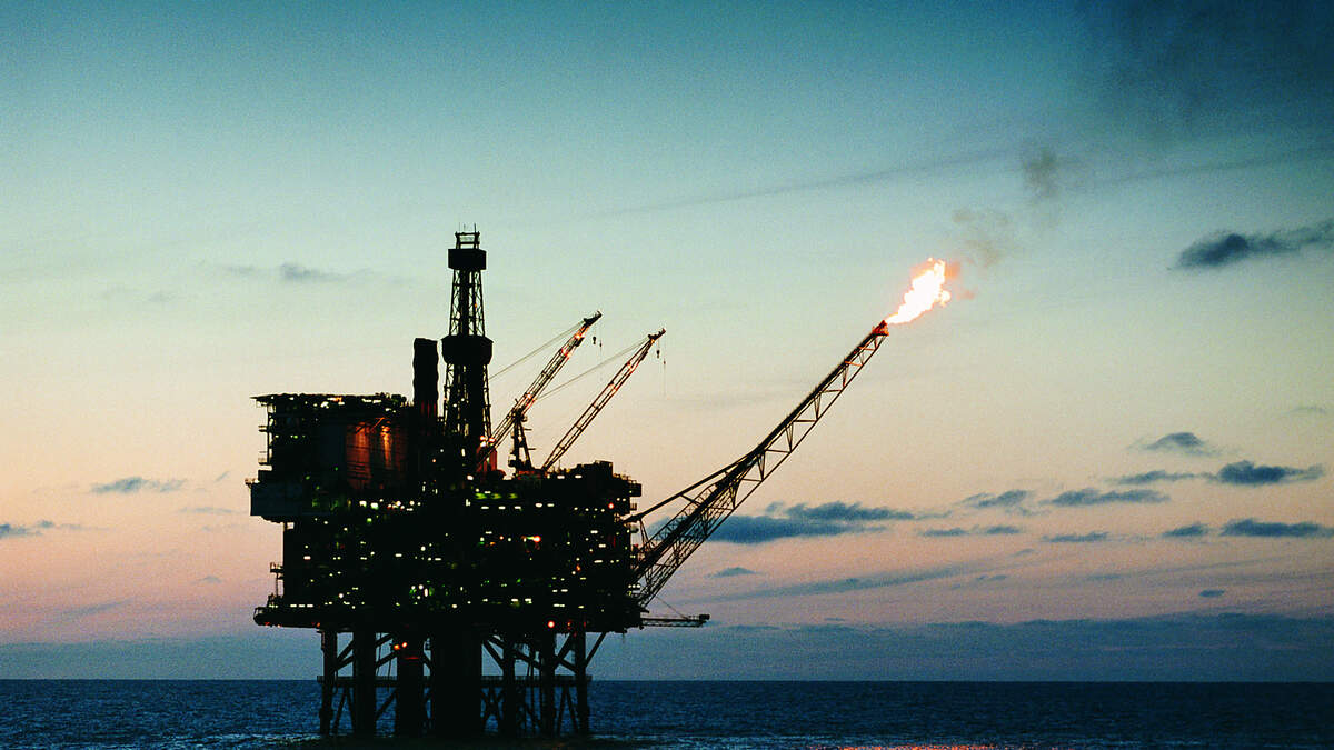 Lawsuit Challenges `Outdated' Plans for SoCal Offshore Oil Platforms