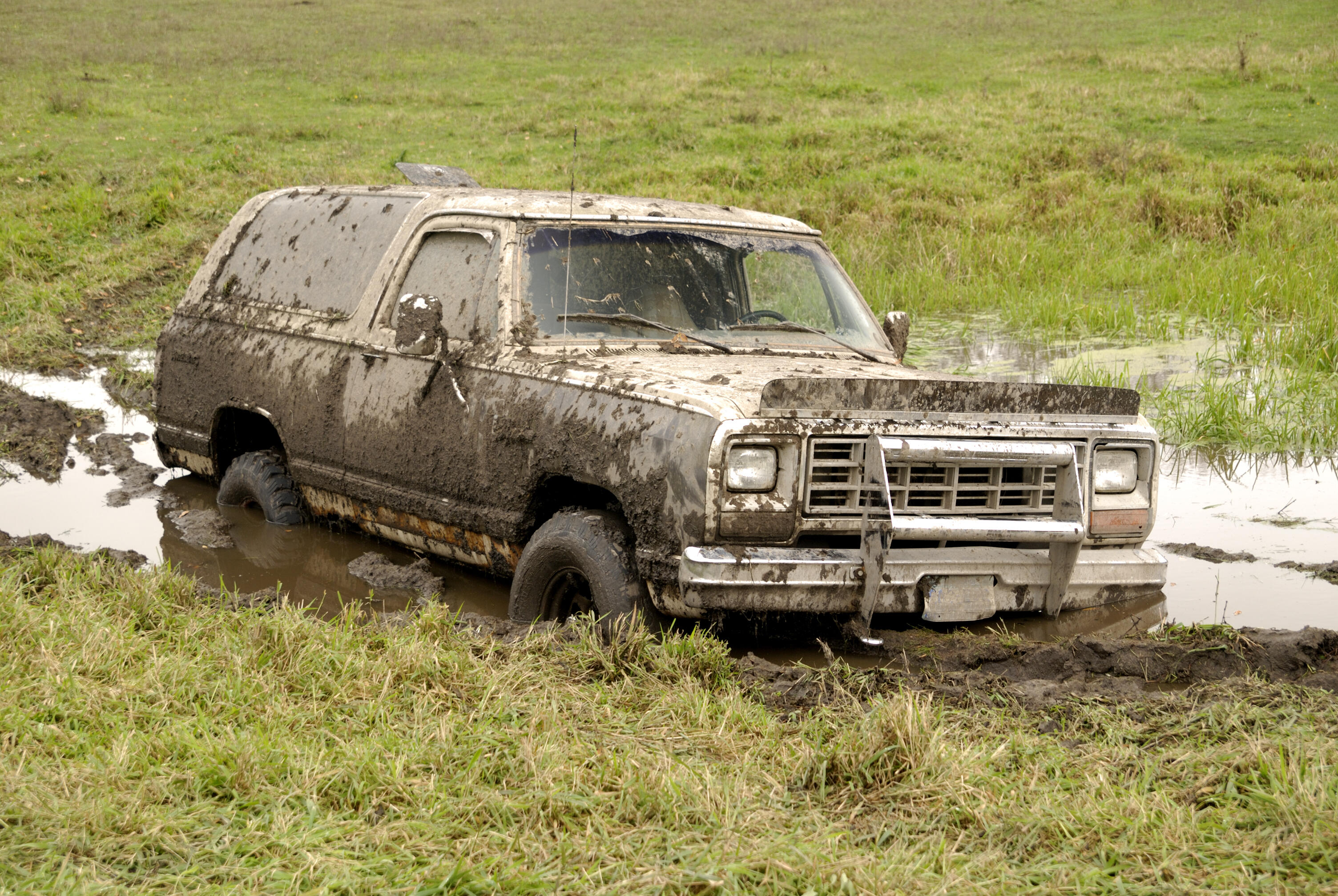 lone wolf mcquade ramcharger