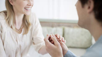 GOOD NEWS Couple Who Met in Hospital as Patients Now Getting Married