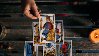 Natural Health Remedies / Tarot's Many Uses