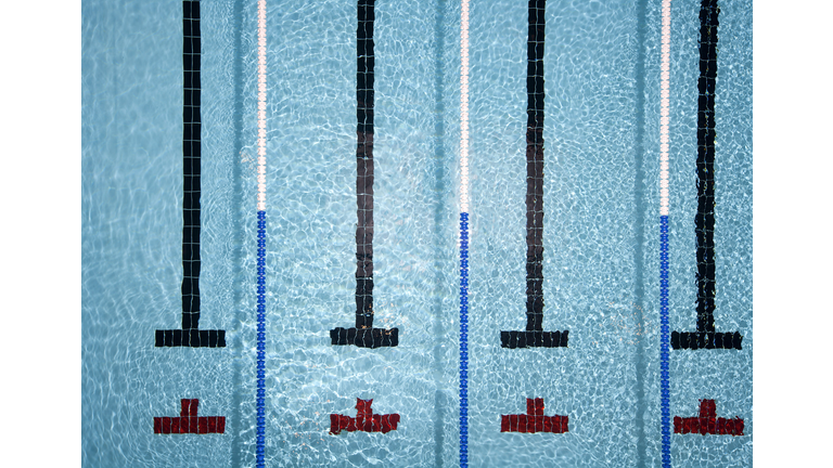 Pool with swimmer lanes