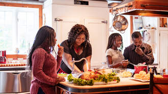 Black People Magic: Eddie Nero & Big Ed's BBQ's Free Thanksgiving Dinner 