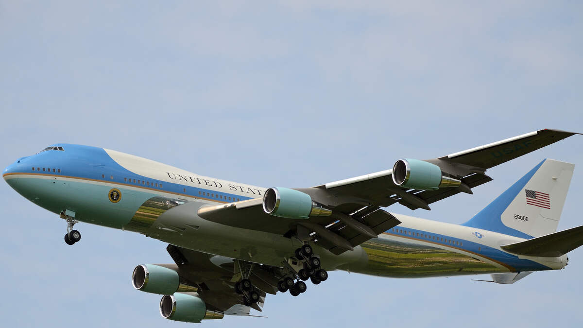 UFO caught on camera hovering over Air Force 1 at LAX during Joe Biden's  fundraising trip to Los Angeles