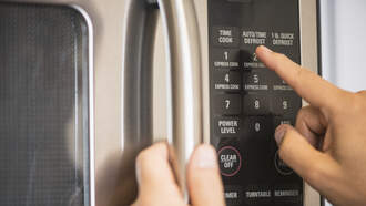 5 Foods You Should Never Microwave—And Why It’s a Bad Idea