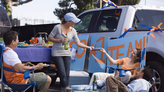Whatcha Doin' At The Tailgate? (11/17/25)
