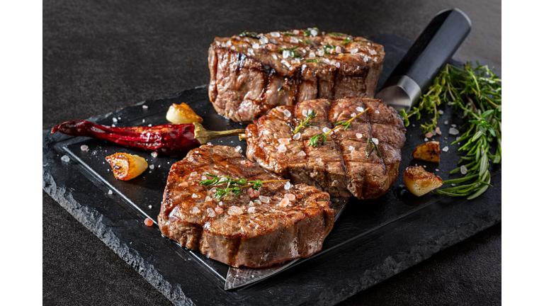 Grilled Fillet Steak with Herbs