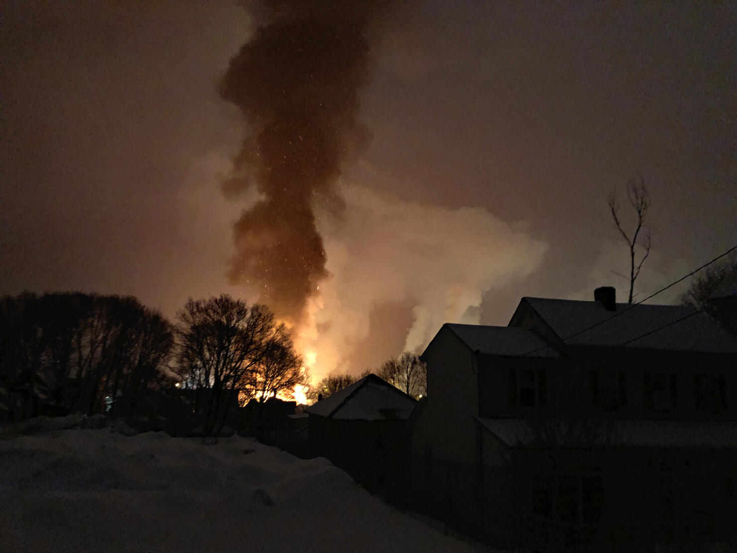 2/09/2020- House burns fire with flames and smoke in the small town of Rumford, Maine USA