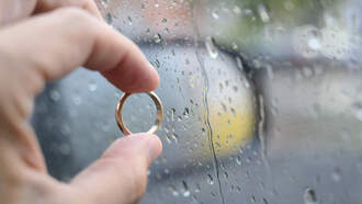 Recycling Plant Workers Find Missing Wedding Ring In Trash! (Pics) 