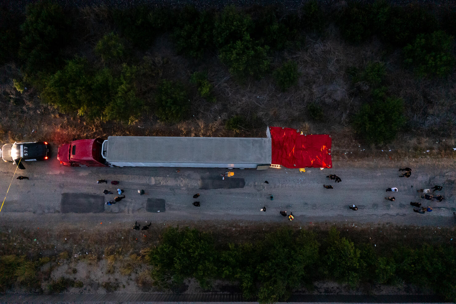 At Least 40 Migrants Found Dead In Truck In San Antonio