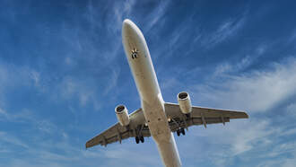 Airline Is Making Middle Seats More Enticing with a Prize Lottery