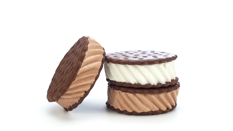 Ice cream sandwich