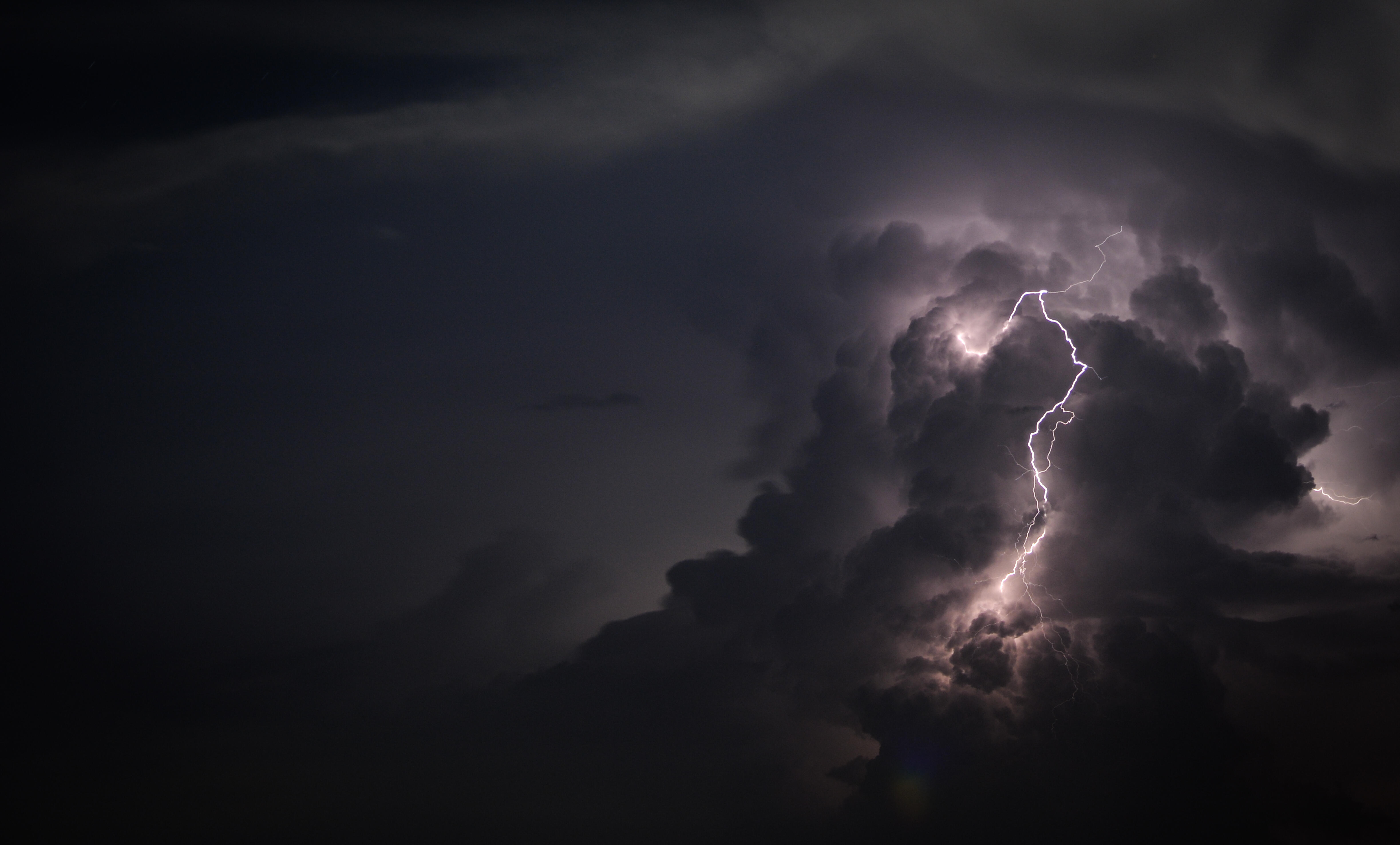 This Is The Likelihood Of Being Struck By Lightning In Nebraska Iheart