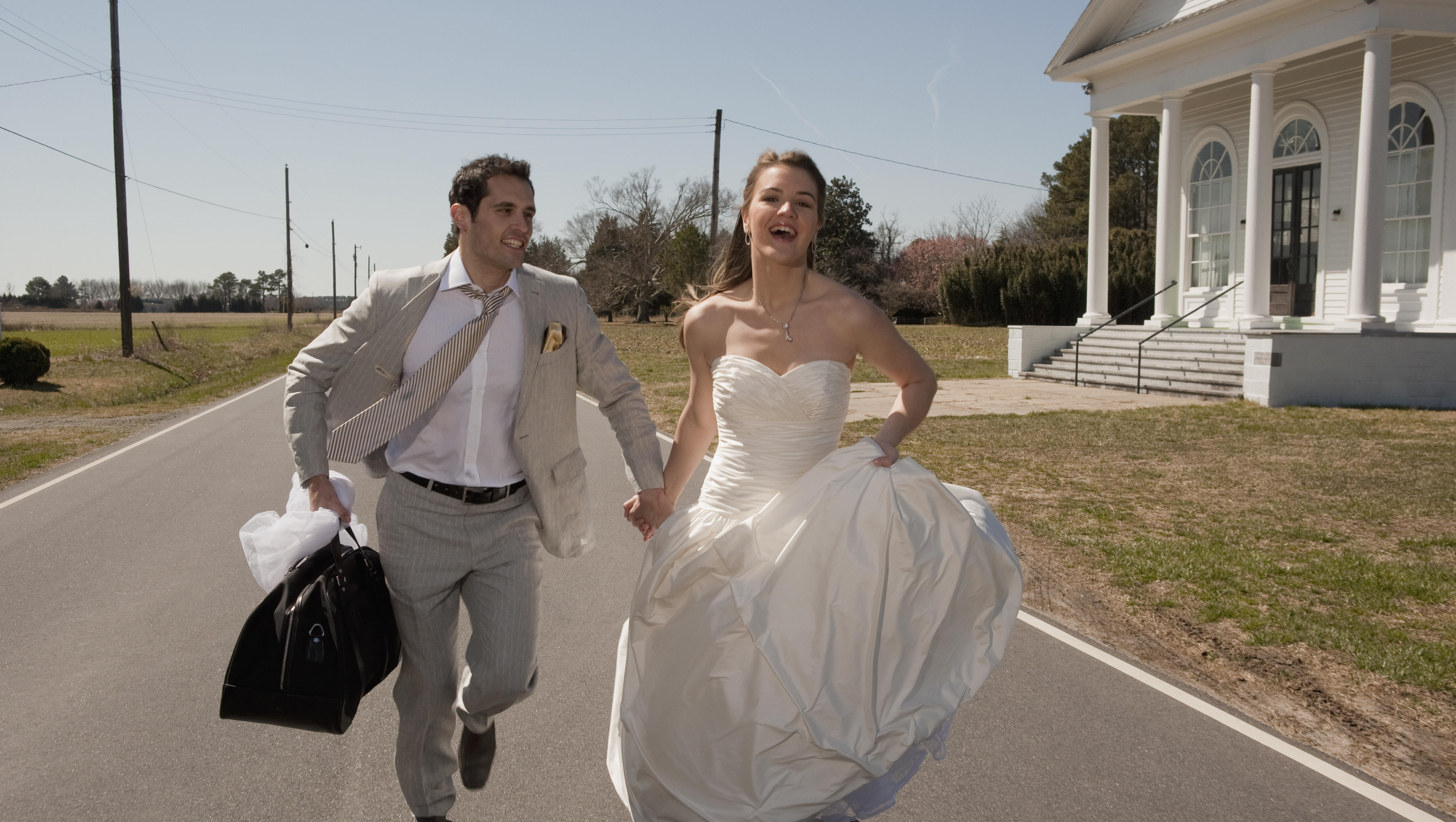 Man Gets Probation After Wife Discovers He's Married to Two Other Women