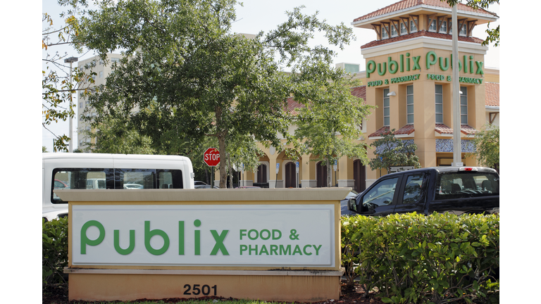 Publix Food & Pharmacy Sign and Supermarket