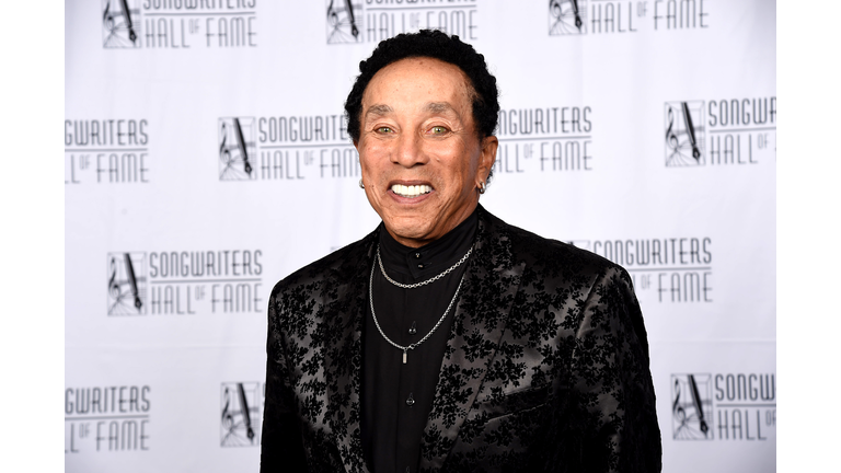 Smokey Robinson In Studio / Healing & the Fifth Dimension