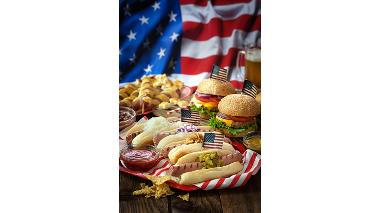 Independence Day 4th of July - Picnic Table