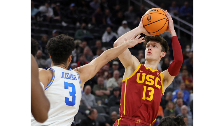 USC v UCLA