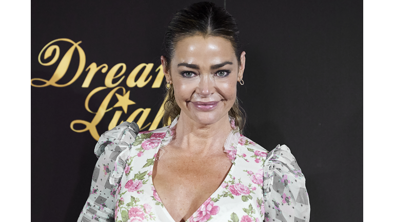 "Glow & Darkness" Madrid Photocall