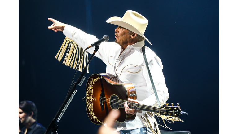 Alan Jackson In Concert - Nashville, TN