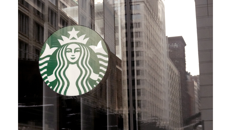 Starbucks Workers At A Chicago Location Begin Unionization Attempt