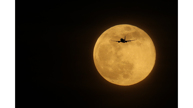 UK Sees Largest Supermoon Of 2019