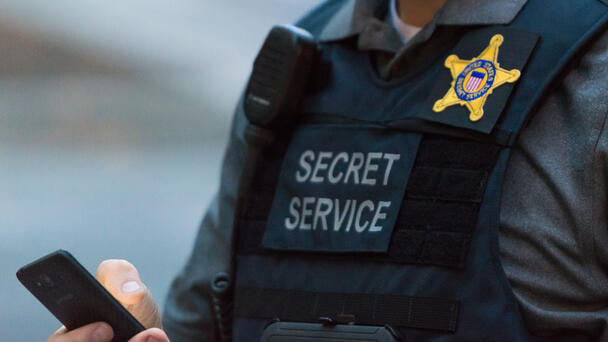Secret Service Agent Allegedly Tried To Smuggle His Wife To Scotland