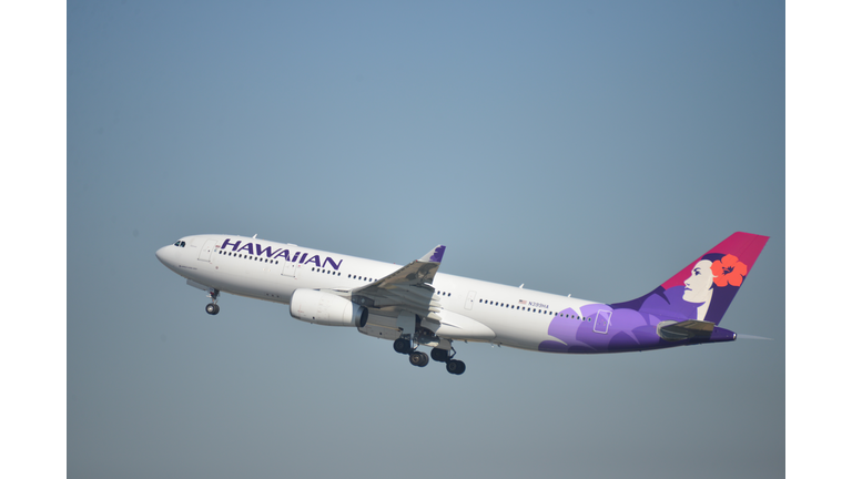 Hawaiian Airlines Airbus A330 taking off
