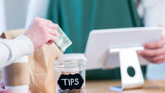 How Much Should You Be Tipping? This List Has Some People Saying, "No Way!"