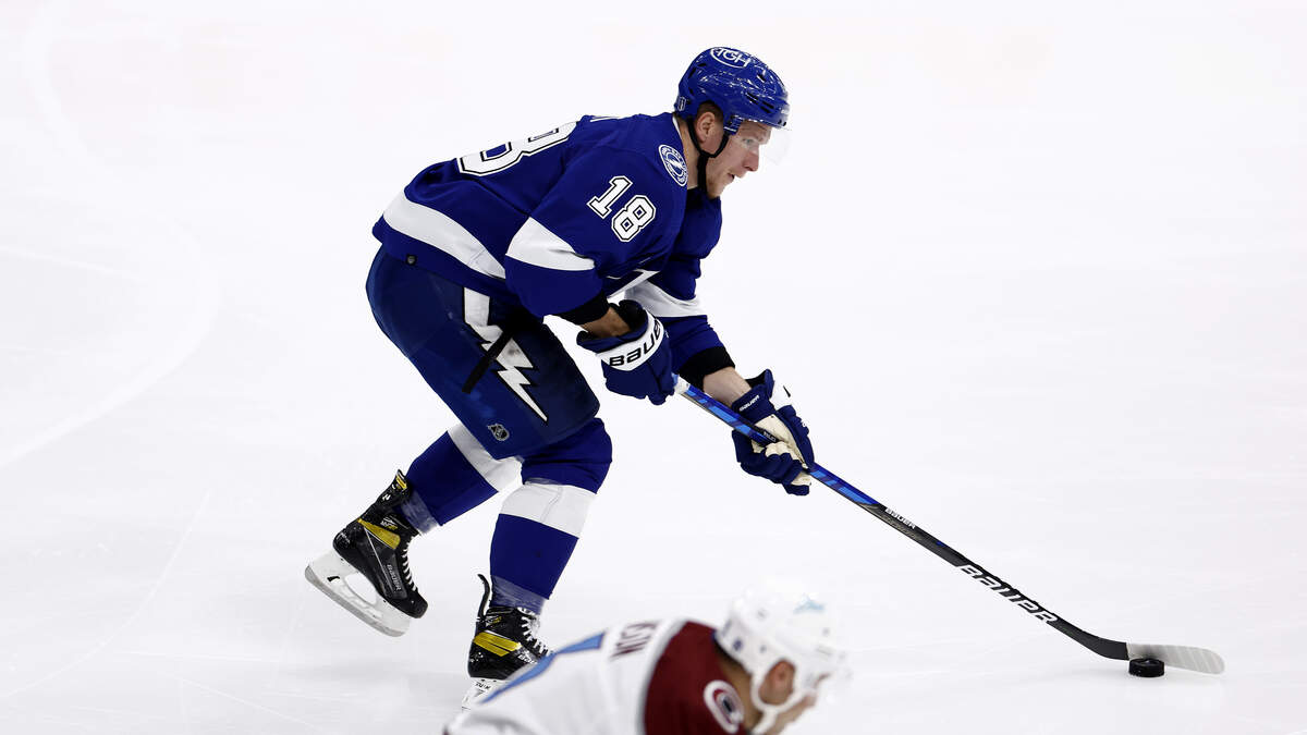 Ondrej Palat signs 5-year contract with Devils