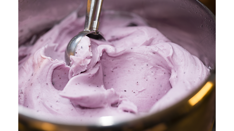 Italian ice cream artisanal preparation