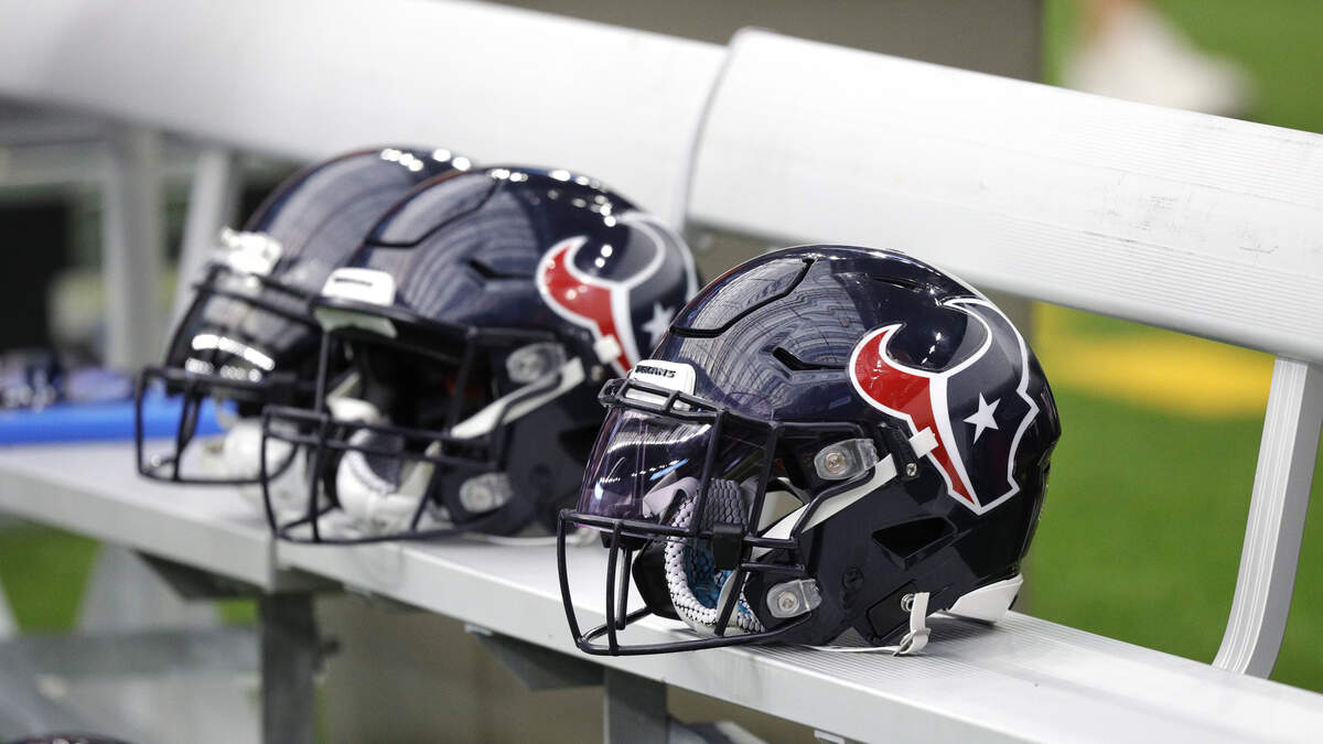 Texans' Darius Anderson charged with burglary with intent to