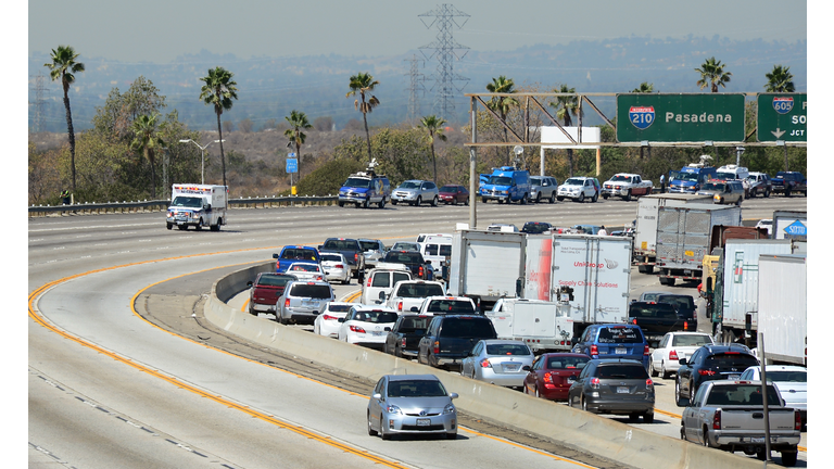 US-TRANSPORT-ACCIDENT-ROLLOVER