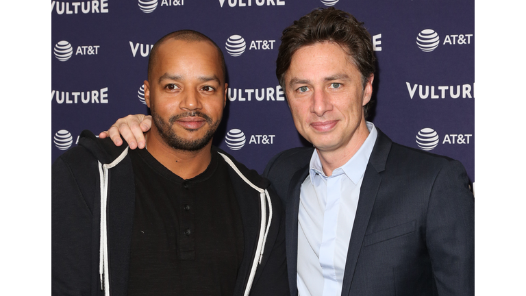 Zach Braff & Donald Faison's Scrubs Rewatch Podcast Is a Must-Stream For  Fans of the Cult Sitcom