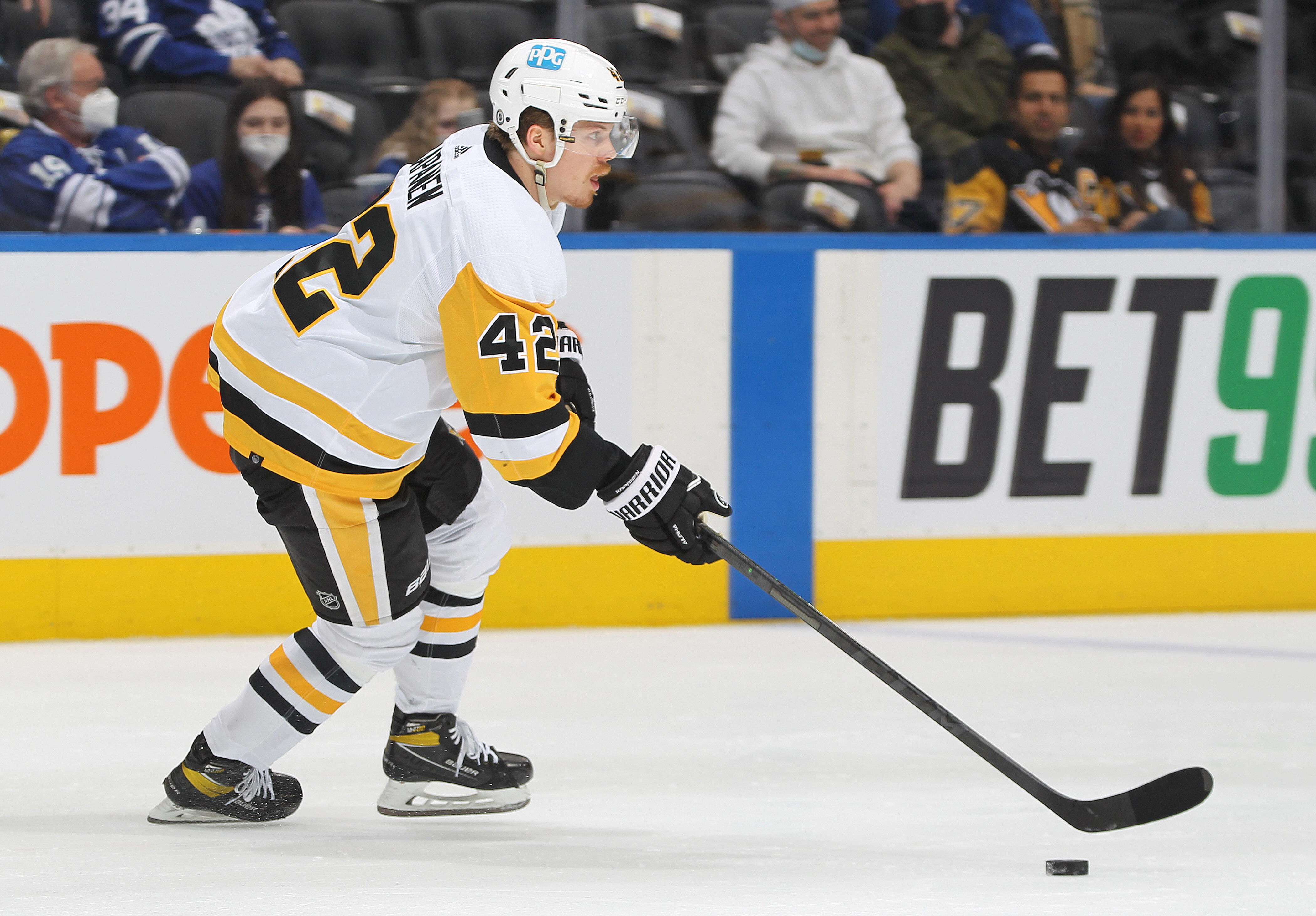 Penguins Re-Sign Forward Kasperi Kapanen To A Two-Year Contract | ESPN ...