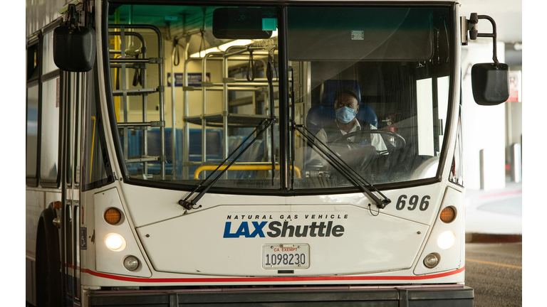 US-HEALTH-VIRUS-TRANSPORT-LAX