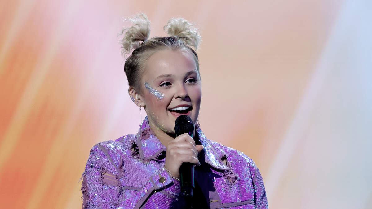 JoJo Siwa reveals rudest celebrity she's ever met – myTalk 107.1