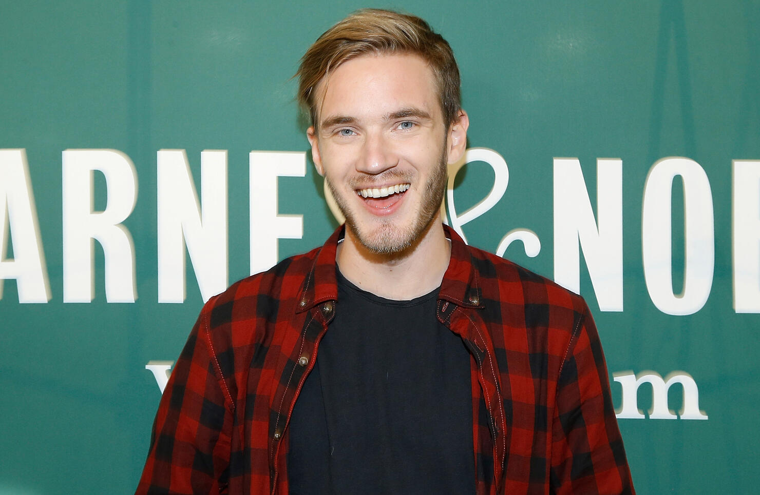 PewDiePie Signs Copies Of His New Book "This Book Loves You"