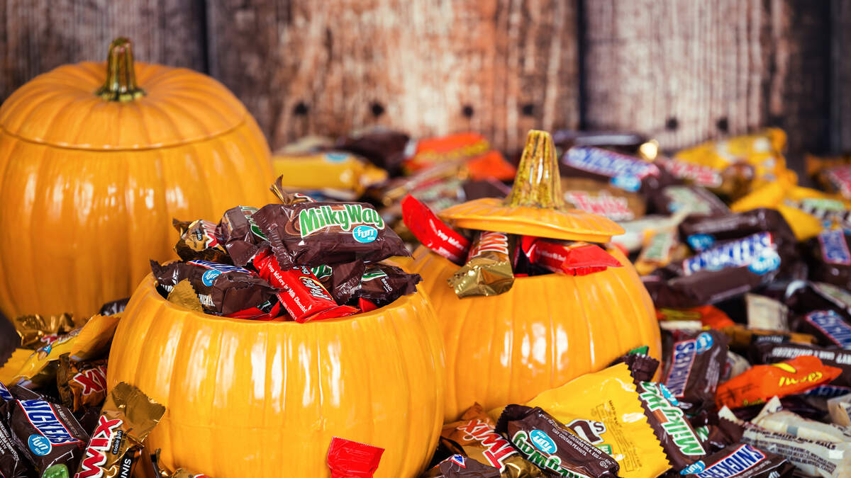 Healthiest Halloween Candy! | The River 105.9 | Renee