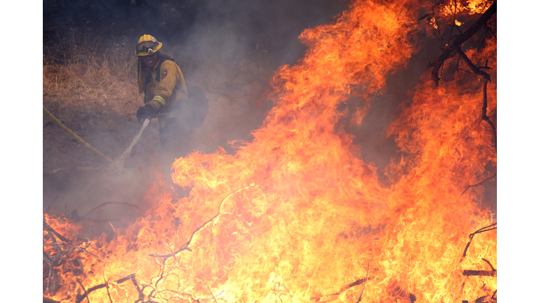 Oak Fire Sparks Evacuations in Mariposa County