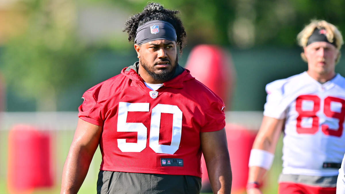 VIDEO: Bucs Vita Vea Mic'd Up At Camp & Shotgunning Gatorade! LMAO!, 95.3  WDAE