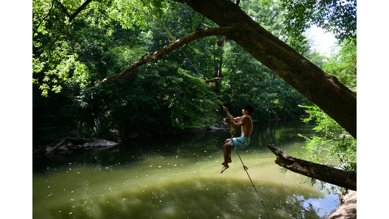 High Temperatures And Humidity Blanket The Northeast