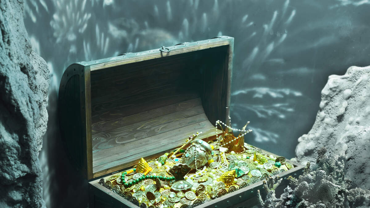 Over 1,000 Coins Recovered From 1715 Spanish Shipwreck Off Florida Coast