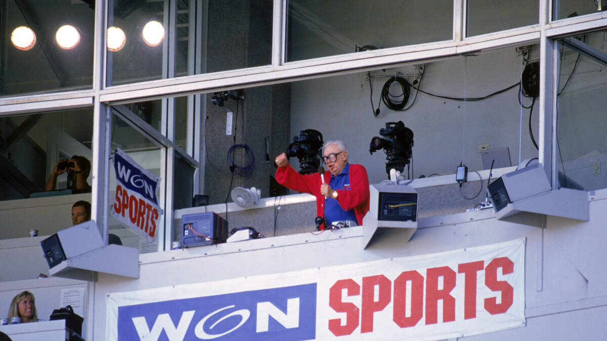 Hologram Harry Caray's 7th inning stretch at Field of Dreams game