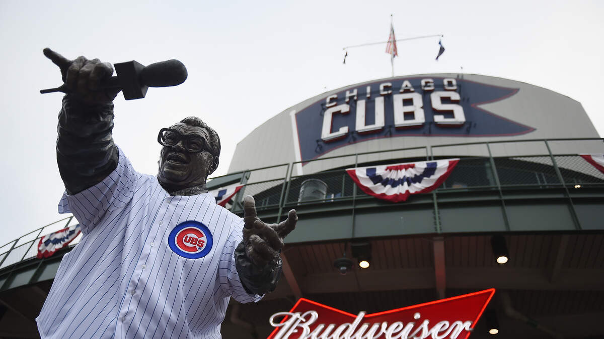 Everything wrong with Hologram Harry Caray singing “Take Me Out to