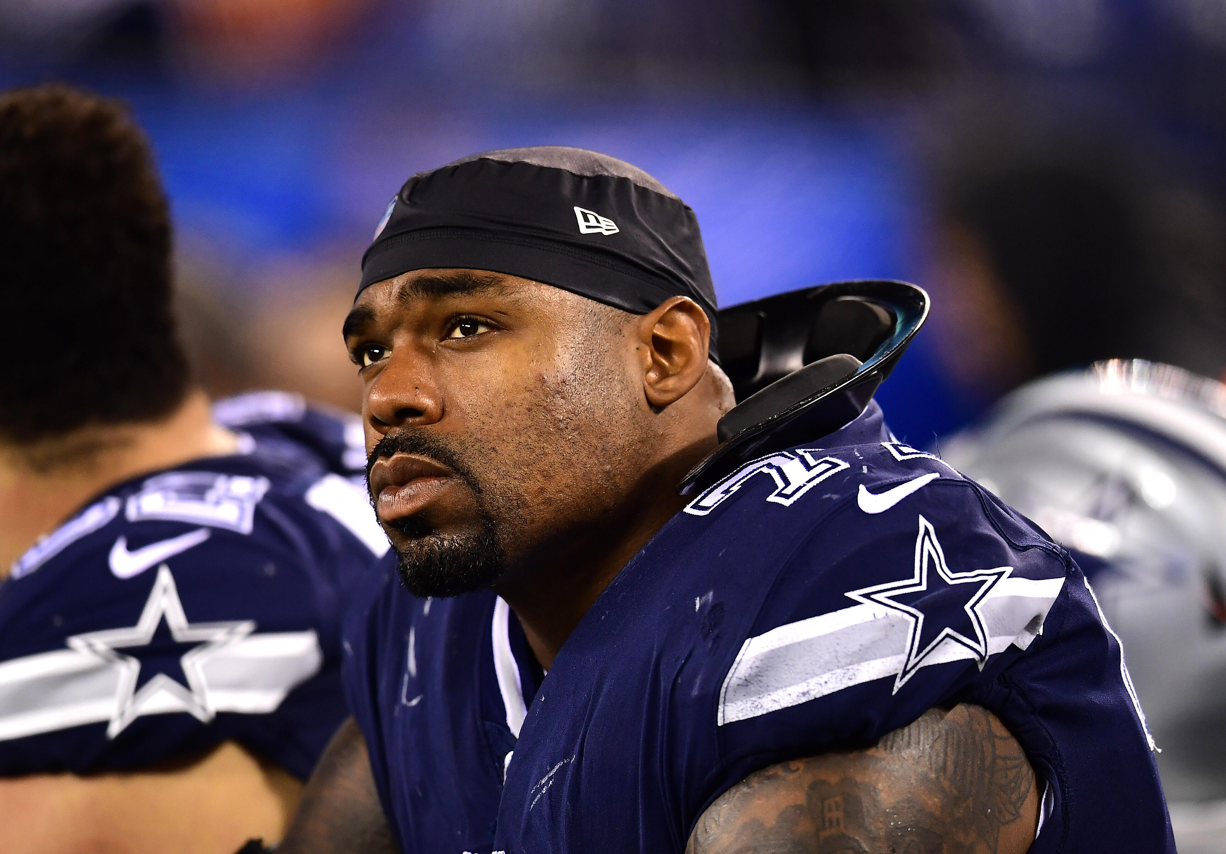 Report: Tyron Smith Suffers Hamstring Injury | News Radio 1200 WOAI