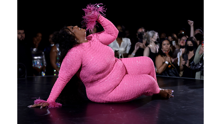 Lizzo "Lizzoverse" Album Playback Performance