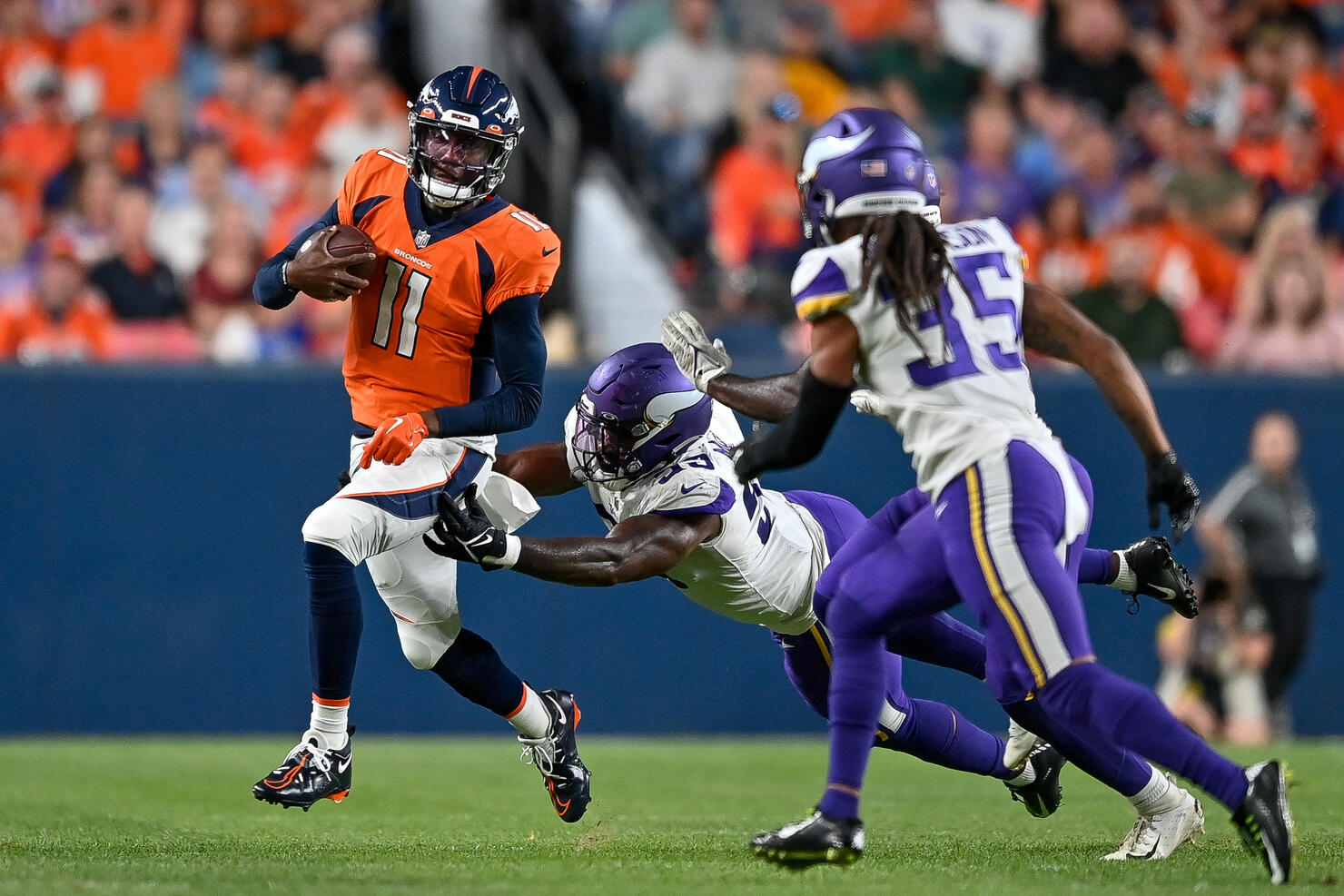 Broncos beat Vikings 23-13 in preseason finale as KJ Hamler returns, Baron  Browning has scoop-and-score – Greeley Tribune